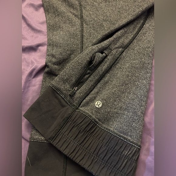 Lululemon Think Fast Tonka Stripe Pullover Running Hoodie Jacket Womens Size 4 - Picture 2 of 6